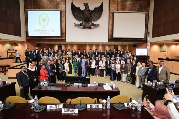 DPD RI ,Setujui Sejumlah RUU , Laporan Kinerja AKD ,Sidang Paripurna Ke-15