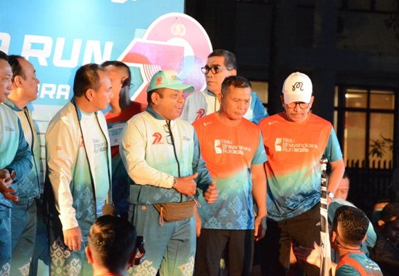 Bhayangkara Run 2025 di Pekanbaru