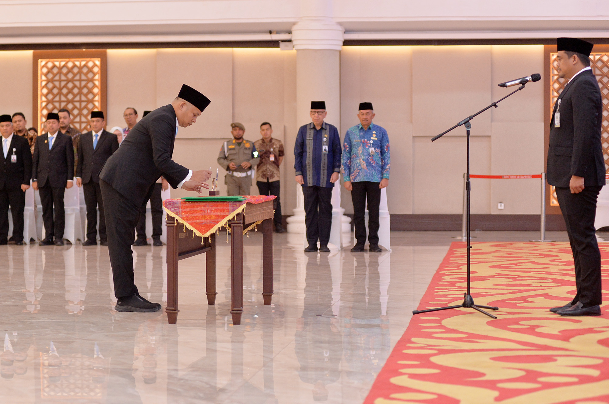 Lantik 103 Pejabat Adminstrator dan Fungsional