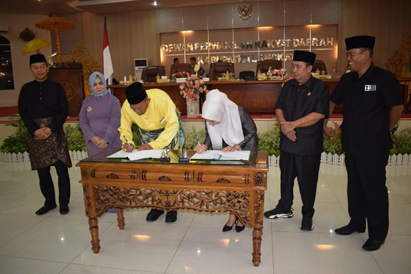 DPRD Bersama Pemkab Langkat Resmi Menyetujui KUPA-PPAS Perubahan APBD 2025