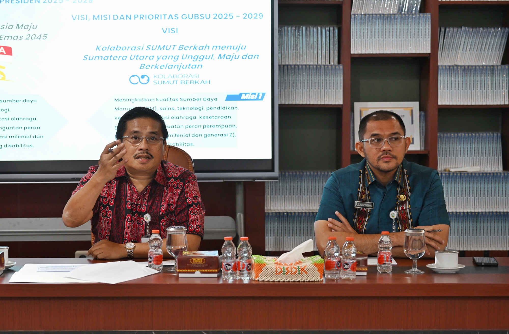 Kebijakan Lima Hari Kerja