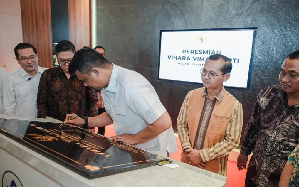 Gubernur Sumut Bobby Nasution Resmikan Vihara Vimalakirti Medan