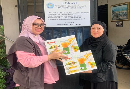 Dosen Politeknik Negeri Medan Dampingi IRT UMKM Istana Maimun Kelola Keuangan dan Pemasaran