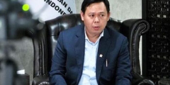Ketua DPD RI Sultan Mendorong Pemda Aktif Mendampingi Kelompok Usaha Ibu-Ibu di Desa Ketua DPD RI Sultan Mendorong Pemda Aktif Mendampingi Kelompok Usaha Ibu-Ibu di Desa